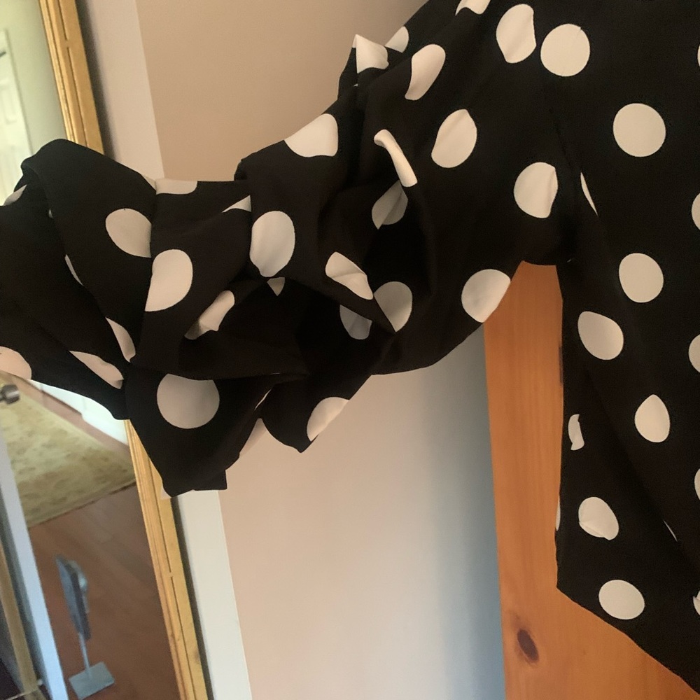 Polka dot too